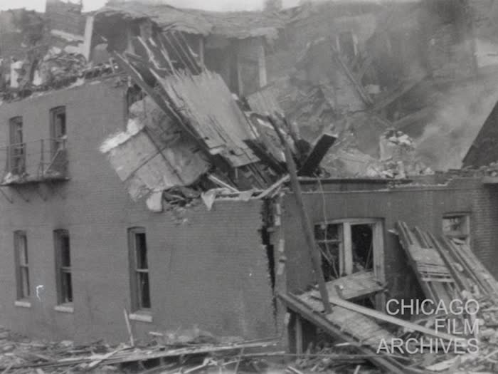 Chicago - Firemen Trapped, Killed in Burning Building 2/15/62