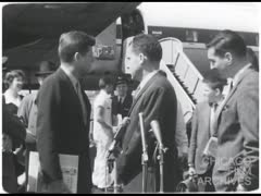 1960: Nixon &amp; Kennedy at Chicago's Midway Airport